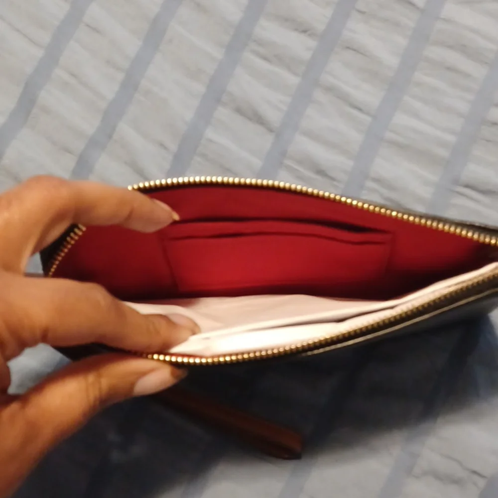 Wallet - Picture 3 of 3